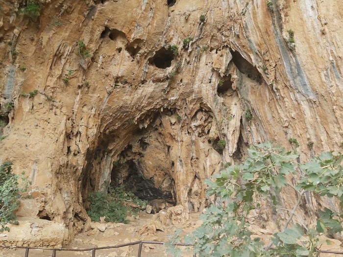 Grotta dell’Uzzo
